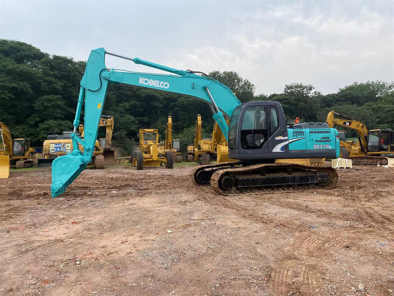 KOBELCO SK210LC-8 - Paletli ekskavatör: fotoğraf 3 KOBELCO SK210LC-8 - Paletli ekskavatör: fotoğraf 3