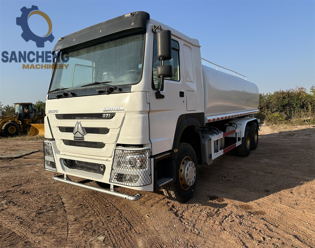 SINOTRUK HOWO 371 6x4 Water Tanker Truck - Tanker kamyon: fotoğraf 1 SINOTRUK HOWO 371 6x4 Water Tanker Truck - Tanker kamyon: fotoğraf 1