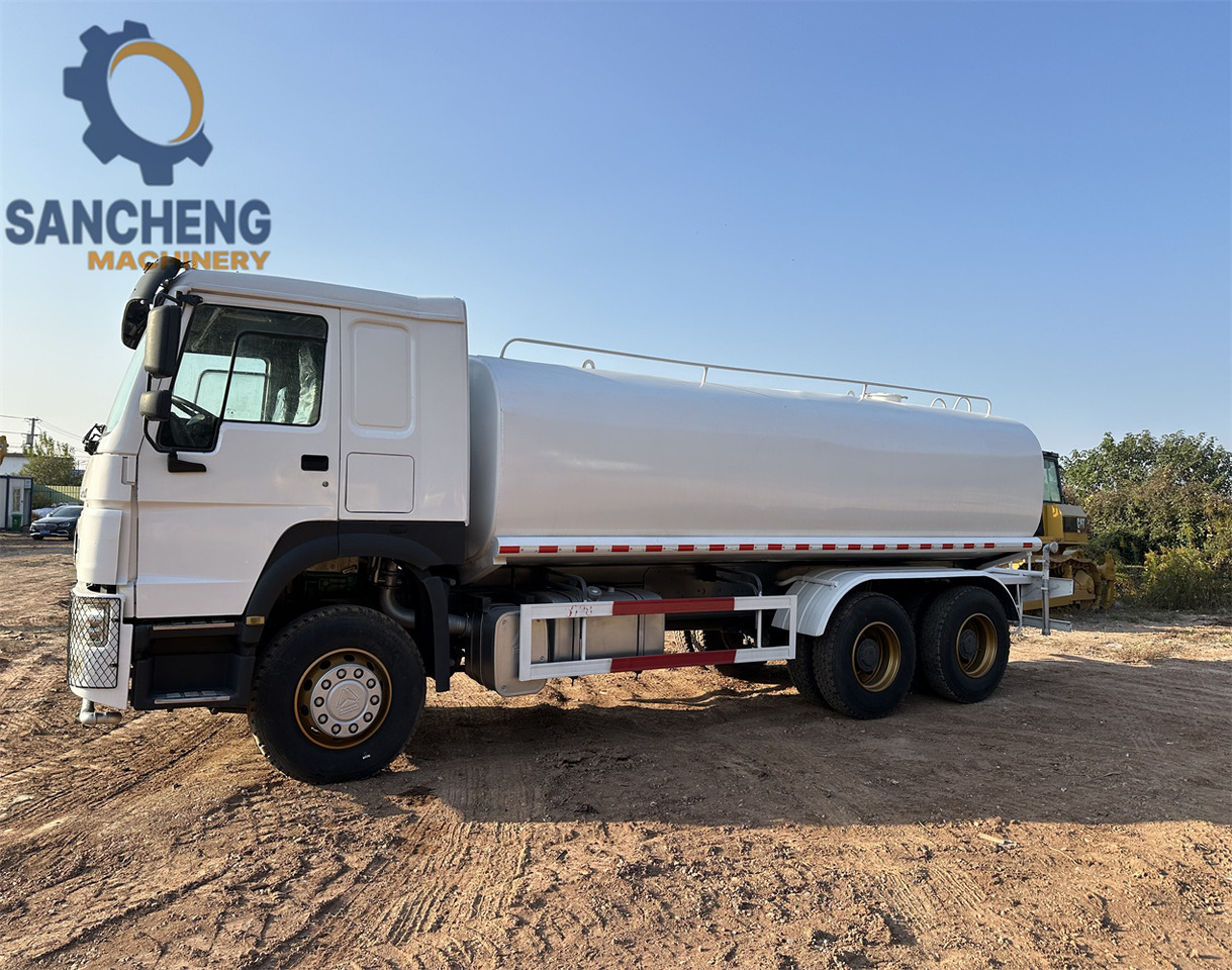 SINOTRUK HOWO 371 6x4 Water Tanker Truck - Tanker kamyon: fotoğraf 4 SINOTRUK HOWO 371 6x4 Water Tanker Truck - Tanker kamyon: fotoğraf 4