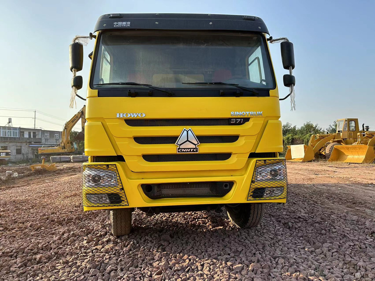 SINOTRUK HOWO 371 Dump Truck - Damperli kamyon: fotoğraf 4 SINOTRUK HOWO 371 Dump Truck - Damperli kamyon: fotoğraf 4
