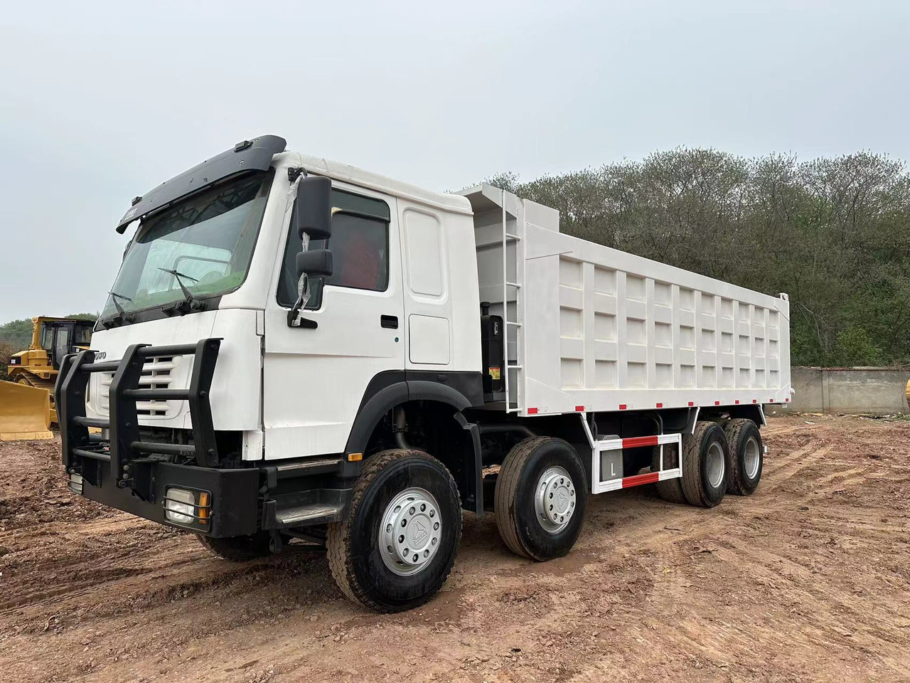 SINOTRUK HOWO 371 with Bumper - Damperli kamyon: fotoğraf 2 SINOTRUK HOWO 371 with Bumper - Damperli kamyon: fotoğraf 2