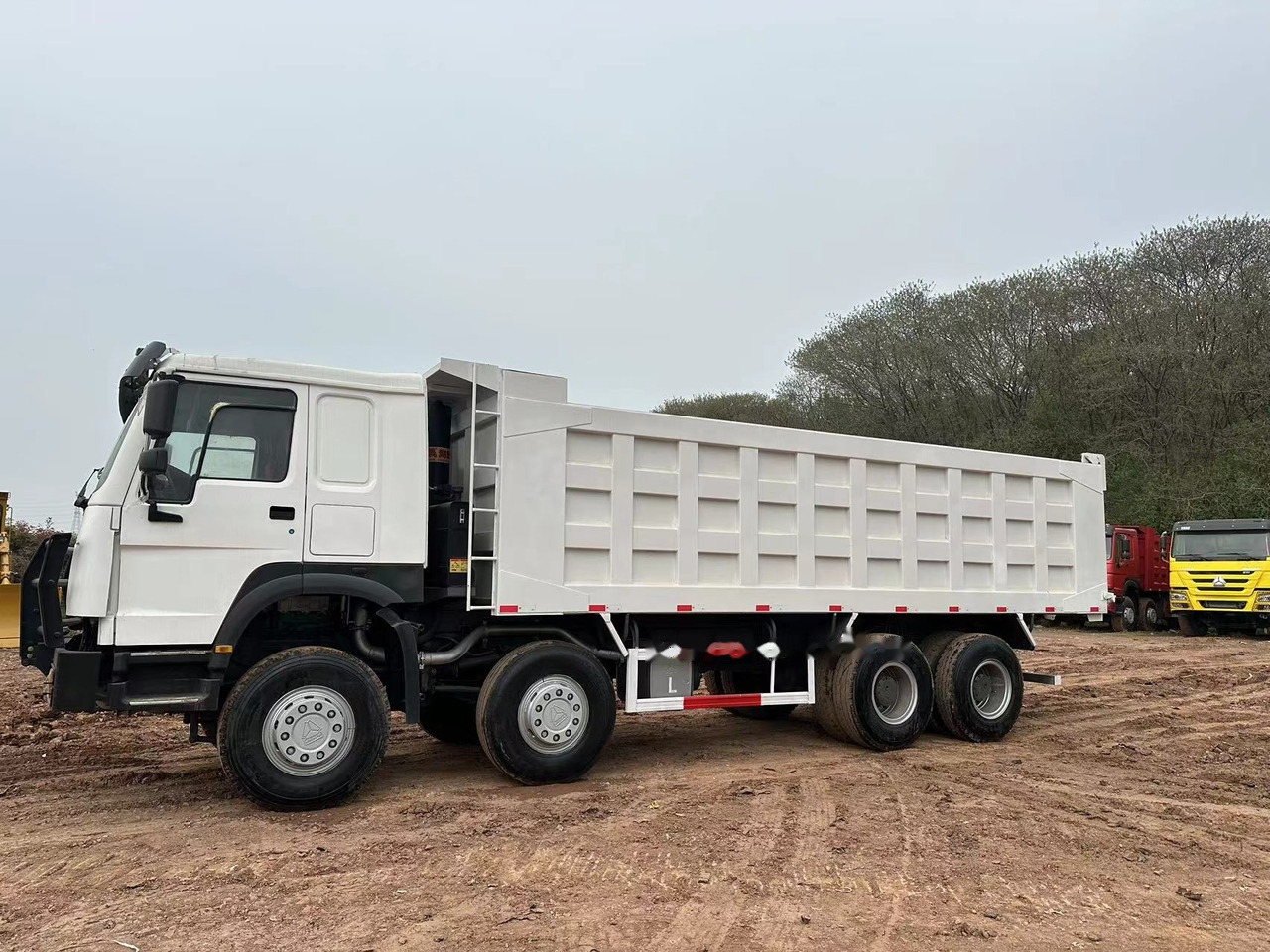 SINOTRUK HOWO 371 with Bumper - Damperli kamyon: fotoğraf 5 SINOTRUK HOWO 371 with Bumper - Damperli kamyon: fotoğraf 5