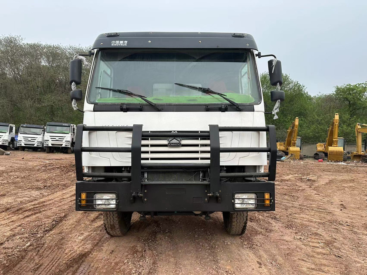 SINOTRUK HOWO 371 with Bumper - Damperli kamyon: fotoğraf 3 SINOTRUK HOWO 371 with Bumper - Damperli kamyon: fotoğraf 3