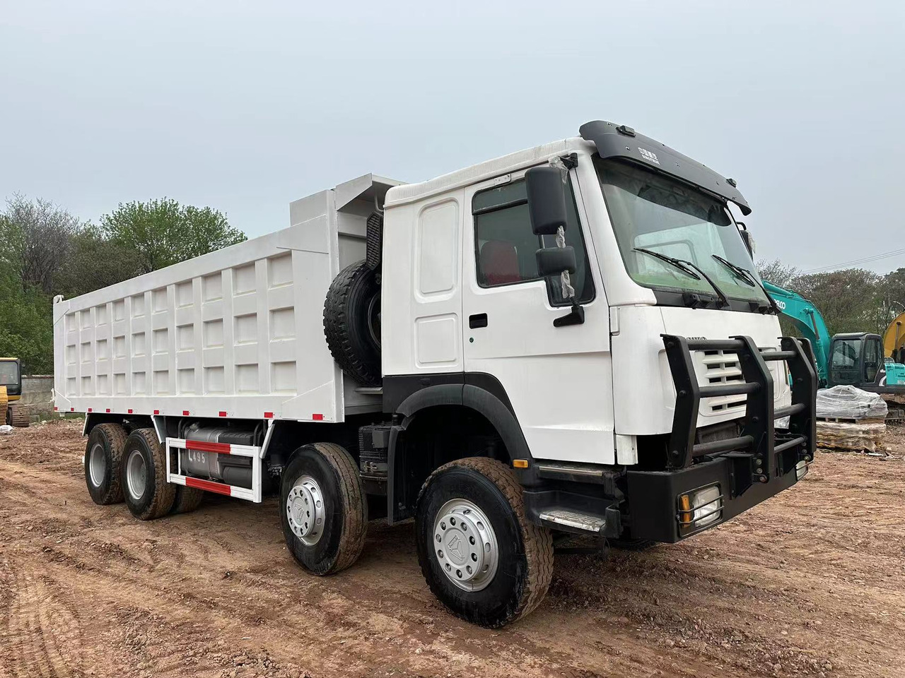 SINOTRUK HOWO 371 with Bumper - Damperli kamyon: fotoğraf 1 SINOTRUK HOWO 371 with Bumper - Damperli kamyon: fotoğraf 1