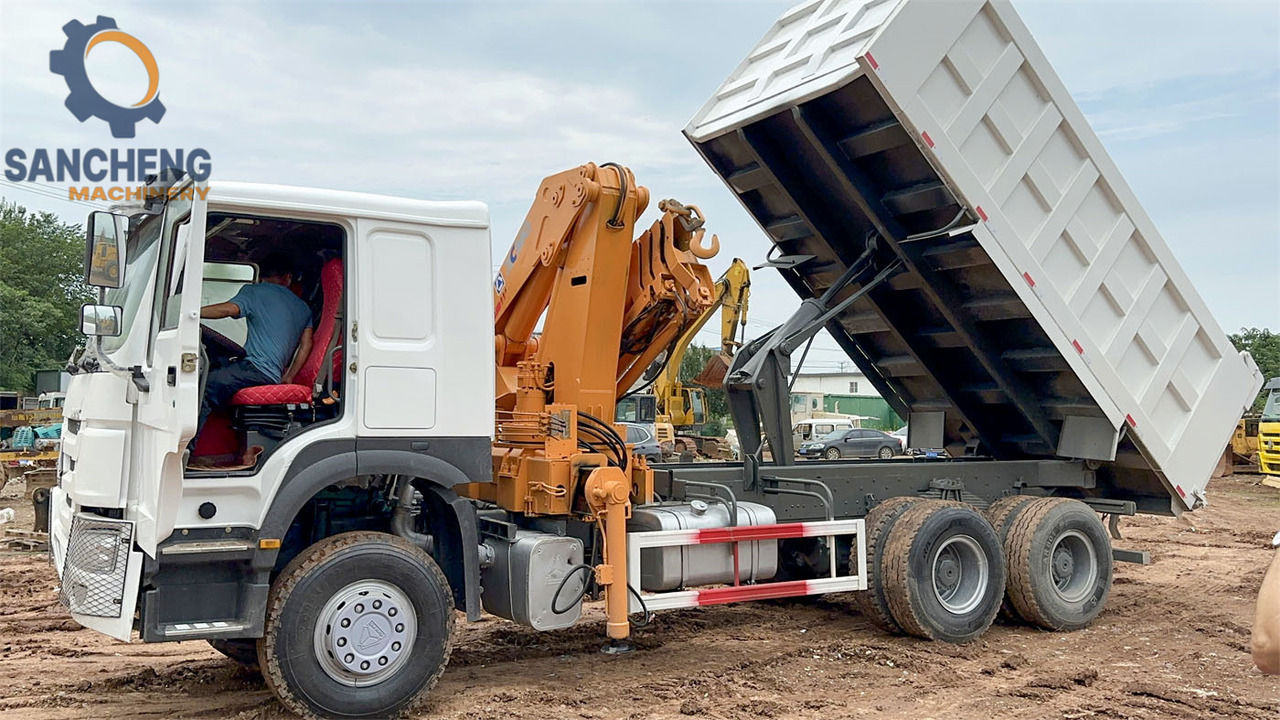 SINOTRUK Howo 371 6x4 crane truck - Vinçli kamyon: fotoğraf 4 SINOTRUK Howo 371 6x4 crane truck - Vinçli kamyon: fotoğraf 4