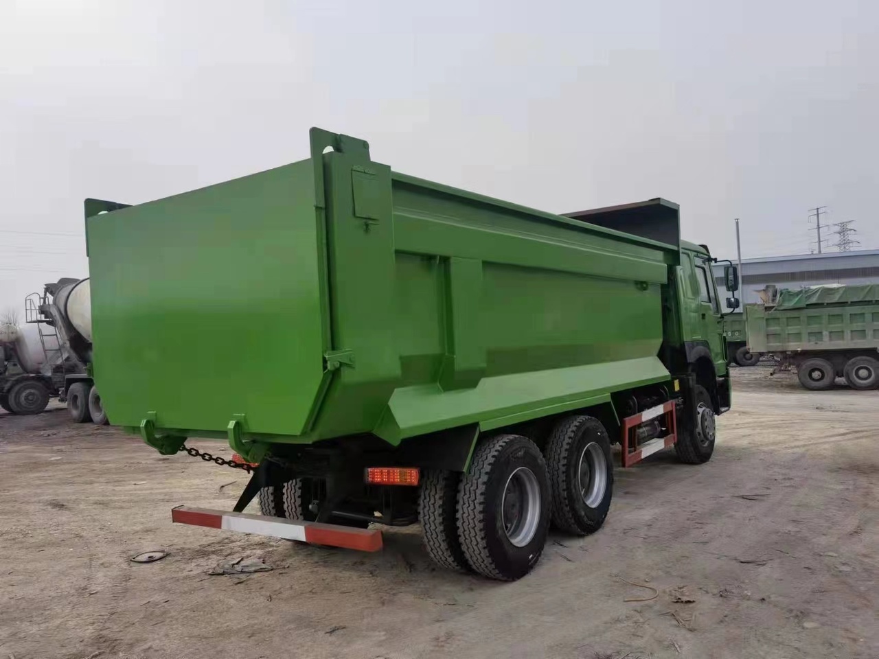 SINOTRUK Howo Dump truck 371 - Damperli kamyon: fotoğraf 5 SINOTRUK Howo Dump truck 371 - Damperli kamyon: fotoğraf 5