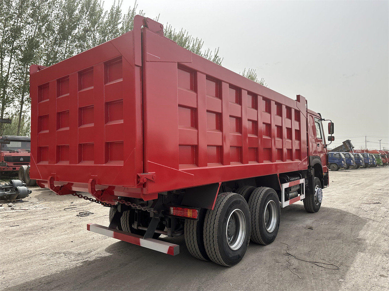 SINOTRUK Howo Dump truck 371 - Damperli kamyon: fotoğraf 4 SINOTRUK Howo Dump truck 371 - Damperli kamyon: fotoğraf 4