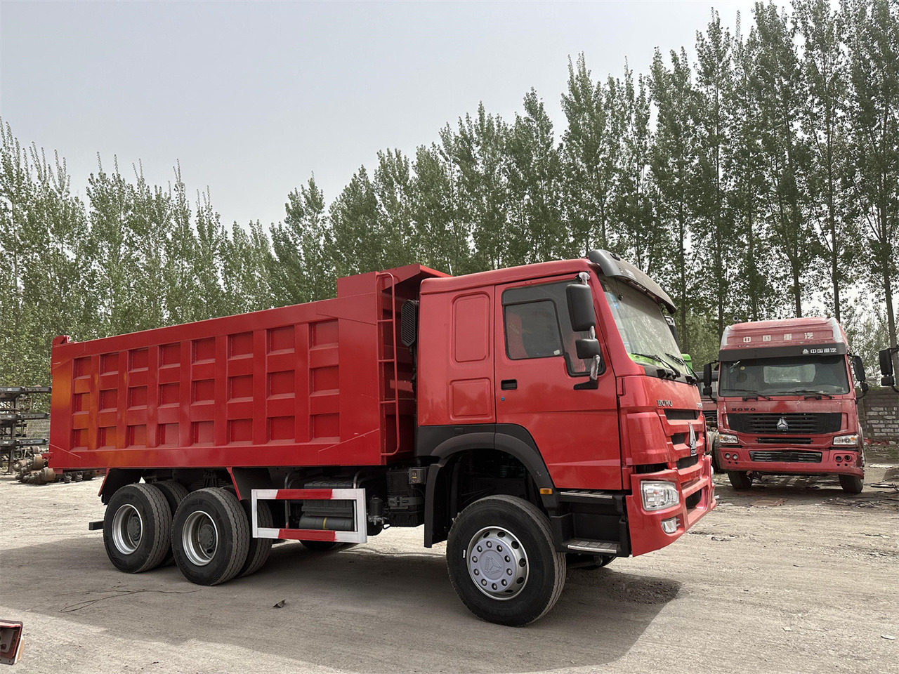 SINOTRUK Howo Dump truck 371 - Damperli kamyon: fotoğraf 1 SINOTRUK Howo Dump truck 371 - Damperli kamyon: fotoğraf 1