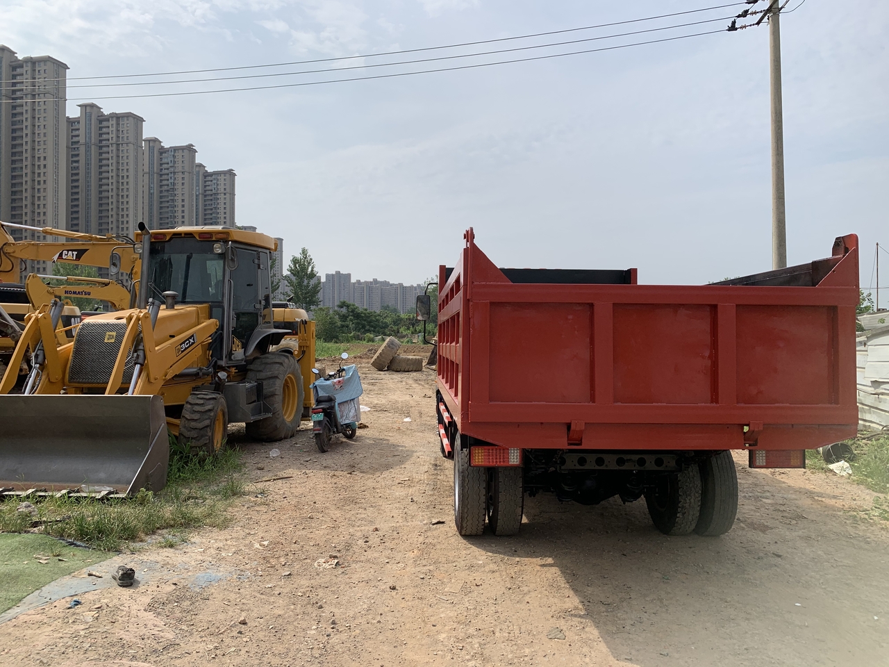 SINOTRUK Howo Dump truck 4x2 - Damperli kamyon: fotoğraf 5 SINOTRUK Howo Dump truck 4x2 - Damperli kamyon: fotoğraf 5