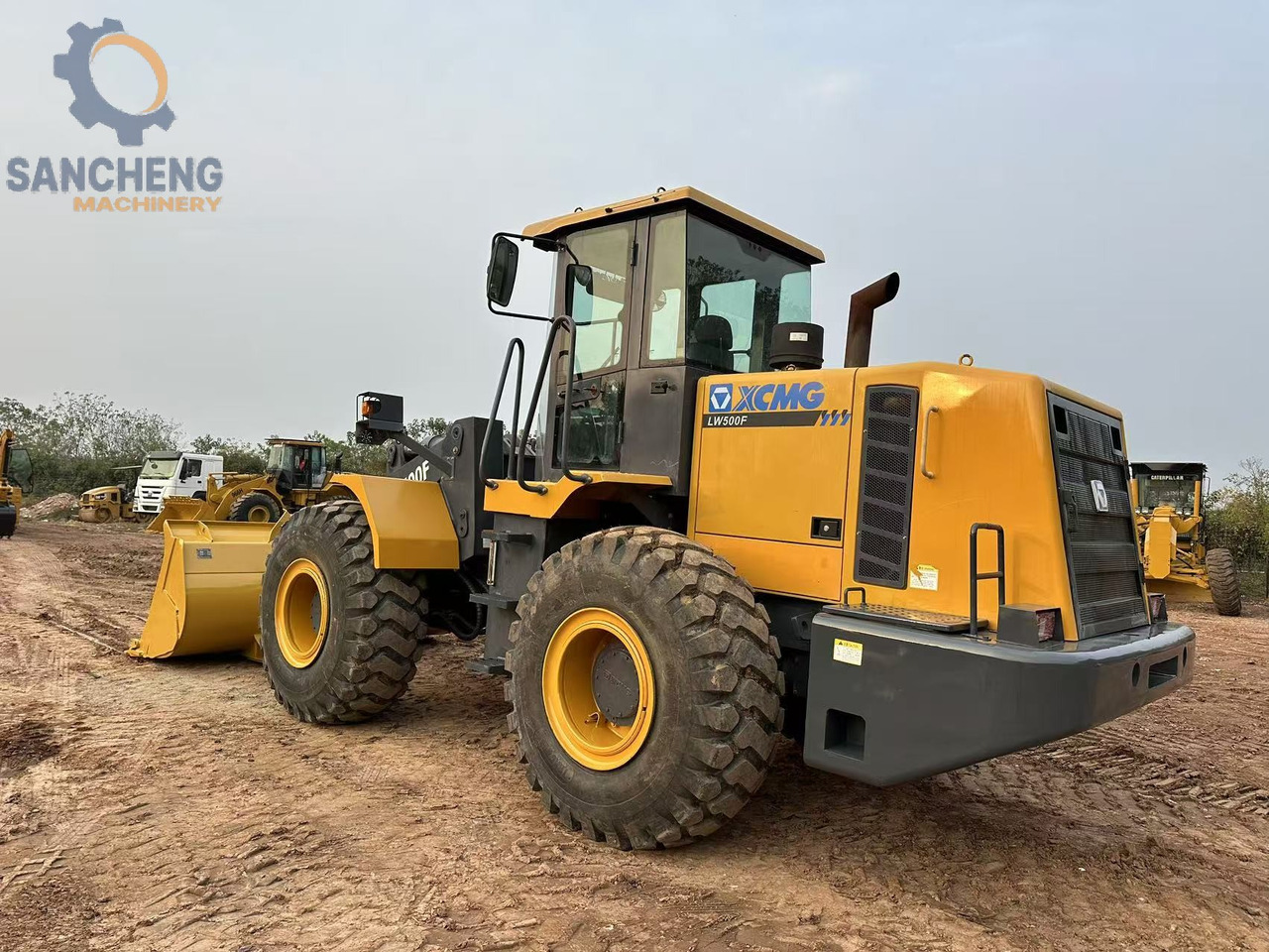 XCMG LW500F - Tekerlekli yükleyici: fotoğraf 4 XCMG LW500F - Tekerlekli yükleyici: fotoğraf 4