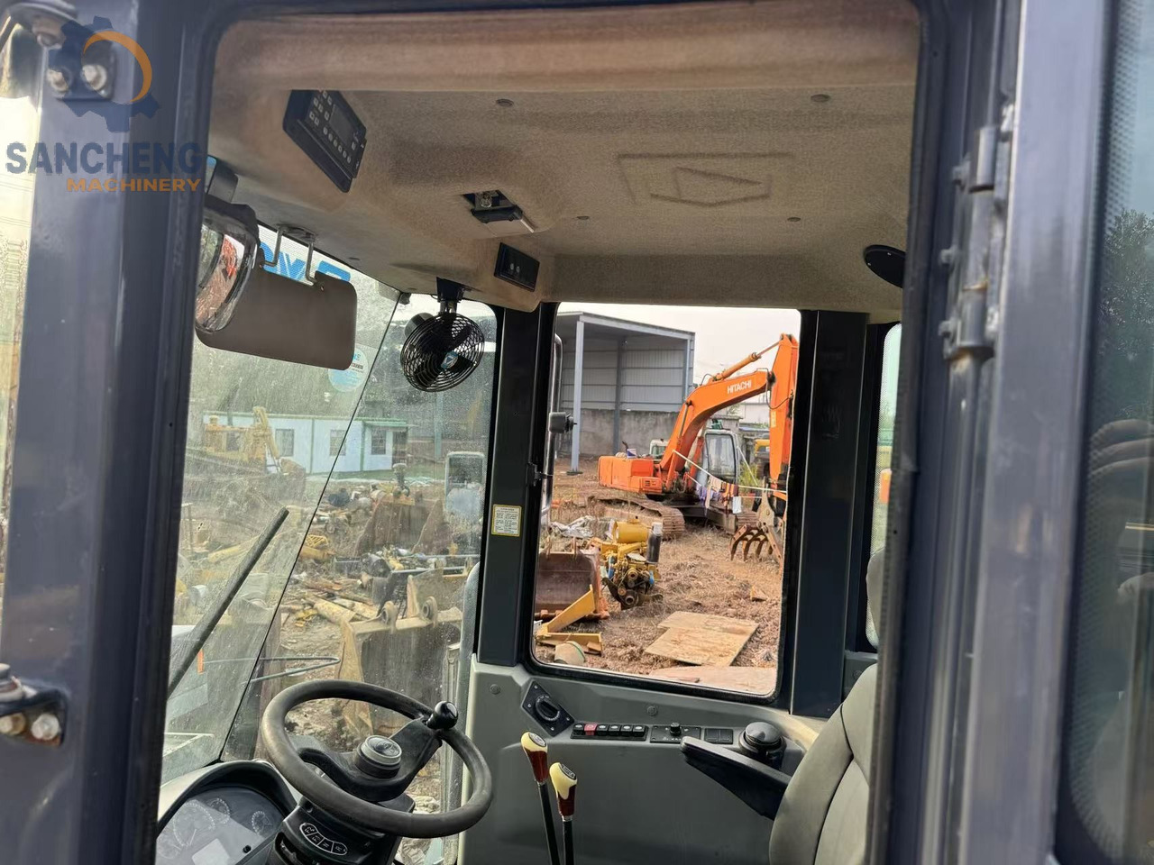 XCMG LW500F - Tekerlekli yükleyici: fotoğraf 2 XCMG LW500F - Tekerlekli yükleyici: fotoğraf 2