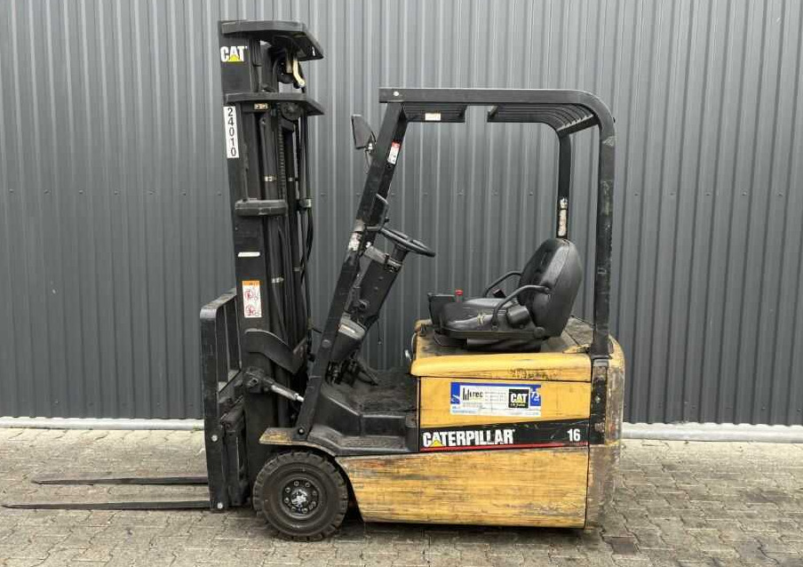 CAT Lift Trucks EP16KT - Elektrikli forklift: fotoğraf 2 CAT Lift Trucks EP16KT - Elektrikli forklift: fotoğraf 2
