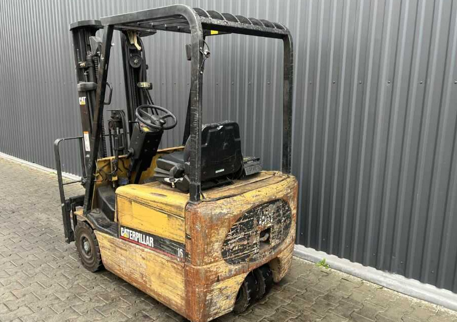CAT Lift Trucks EP16KT - Elektrikli forklift: fotoğraf 3 CAT Lift Trucks EP16KT - Elektrikli forklift: fotoğraf 3