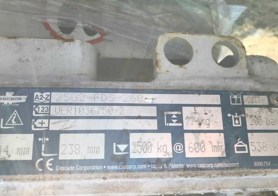 Cascade 25G2-FDS-260 - Çatalları - Forklift: fotoğraf 3 Cascade 25G2-FDS-260 - Çatalları - Forklift: fotoğraf 3