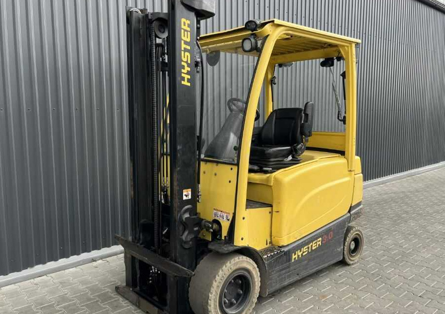 Hyster J3.0XN - Elektrikli forklift: fotoğraf 1 Hyster J3.0XN - Elektrikli forklift: fotoğraf 1