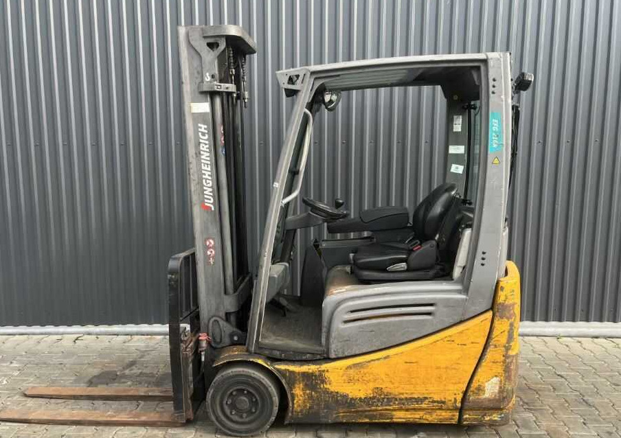Jungheinrich EFG216k - Elektrikli forklift: fotoğraf 2 Jungheinrich EFG216k - Elektrikli forklift: fotoğraf 2