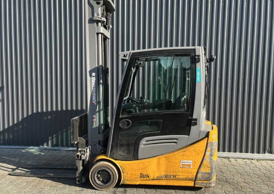 Jungheinrich EFG220 - Elektrikli forklift: fotoğraf 2 Jungheinrich EFG220 - Elektrikli forklift: fotoğraf 2