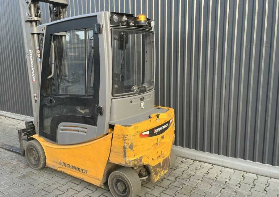 Jungheinrich EFG320 - Elektrikli forklift: fotoğraf 2 Jungheinrich EFG320 - Elektrikli forklift: fotoğraf 2