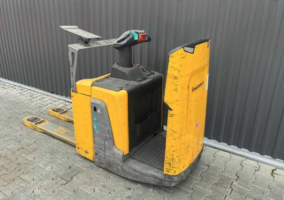 Jungheinrich ERE120 - Istif makinası: fotoğraf 3 Jungheinrich ERE120 - Istif makinası: fotoğraf 3