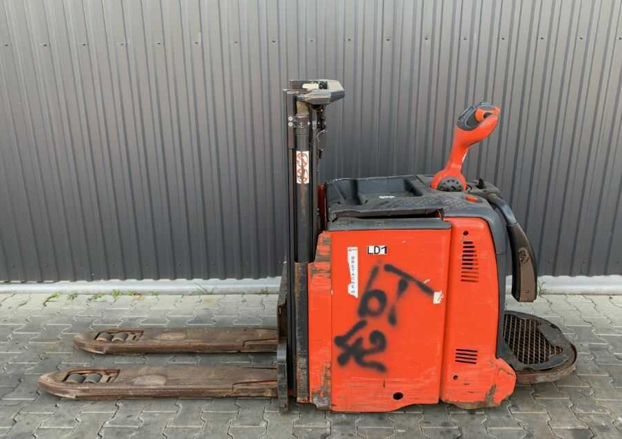 Linde D12AP - Istif makinası: fotoğraf 2 Linde D12AP - Istif makinası: fotoğraf 2