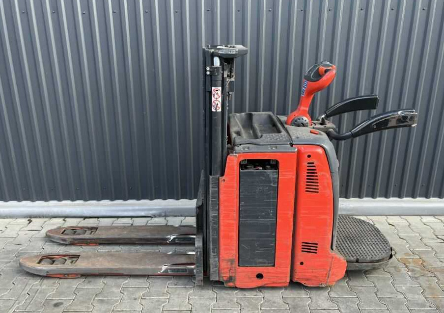 Linde D12AP - Istif makinası: fotoğraf 2 Linde D12AP - Istif makinası: fotoğraf 2