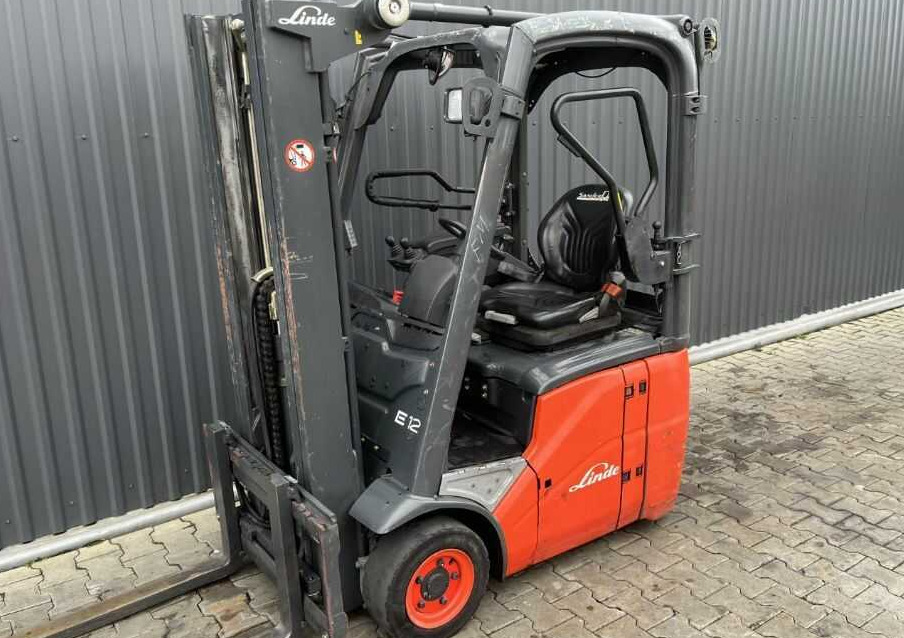 Linde E12-01 - Elektrikli forklift: fotoğraf 1 Linde E12-01 - Elektrikli forklift: fotoğraf 1