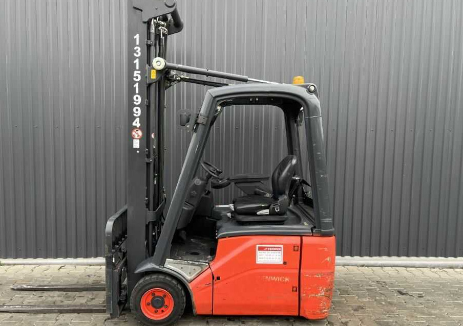 Linde E15-01 - Elektrikli forklift: fotoğraf 2 Linde E15-01 - Elektrikli forklift: fotoğraf 2