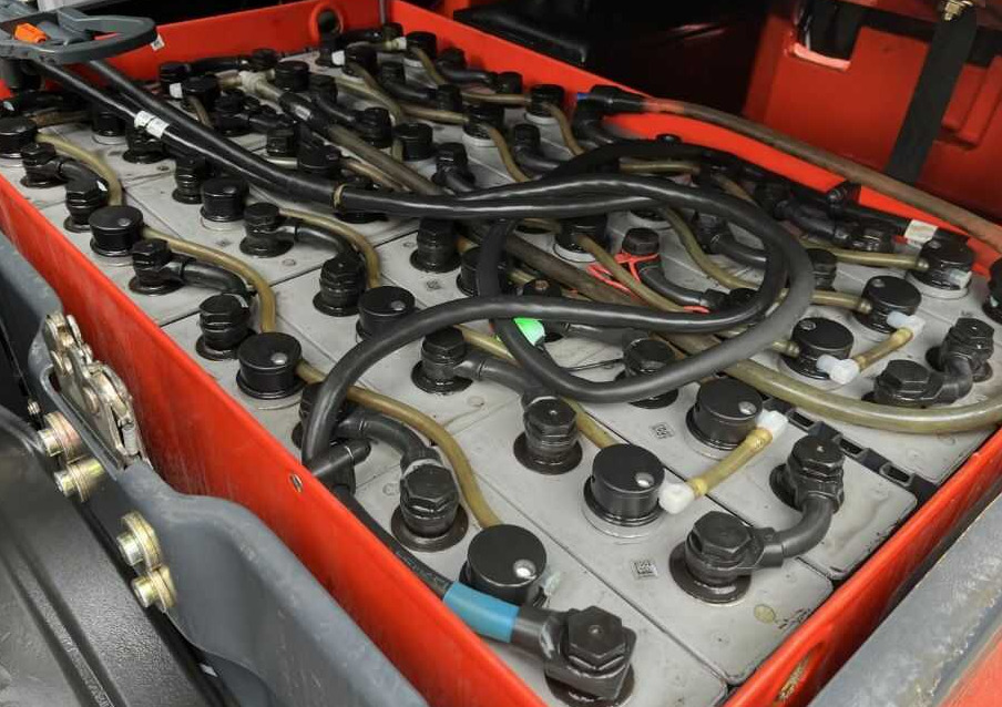 Elektrikli forklift Linde E16C-02: fotoğraf 8