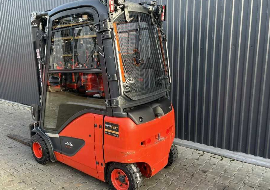 Linde E20PH-02 - Elektrikli forklift: fotoğraf 3 Linde E20PH-02 - Elektrikli forklift: fotoğraf 3