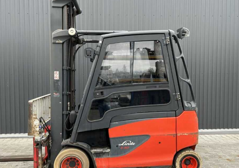 Linde E30/600HL - Elektrikli forklift: fotoğraf 4 Linde E30/600HL - Elektrikli forklift: fotoğraf 4