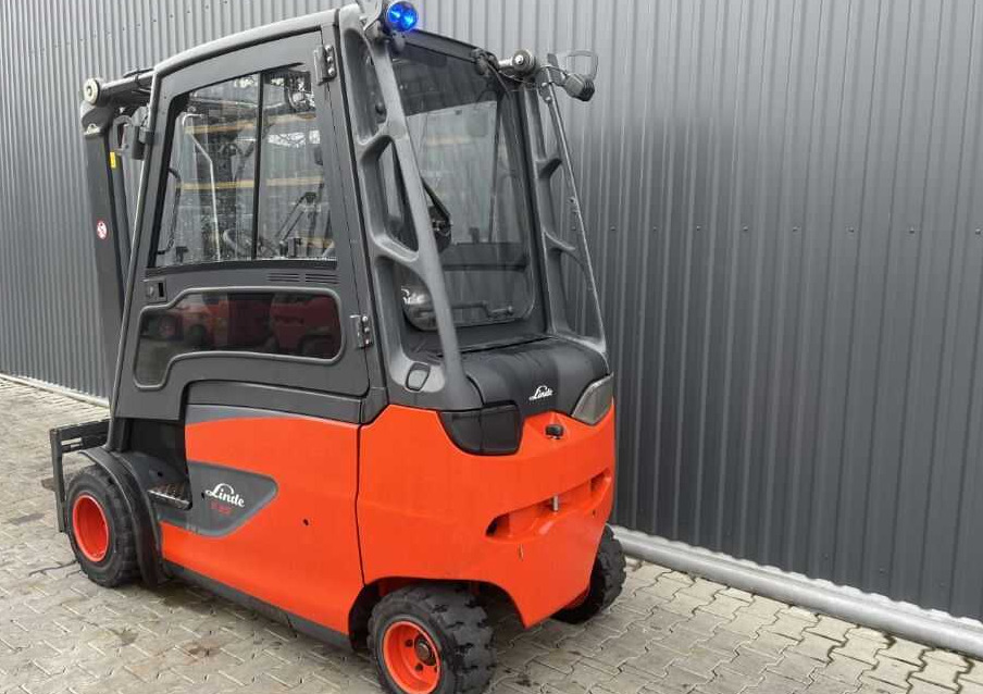 Linde E35HL-01 - Elektrikli forklift: fotoğraf 3 Linde E35HL-01 - Elektrikli forklift: fotoğraf 3
