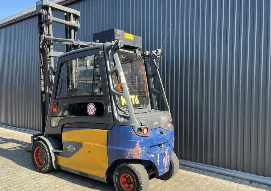 Linde E50HL-01/600 - Elektrikli forklift: fotoğraf 2 Linde E50HL-01/600 - Elektrikli forklift: fotoğraf 2