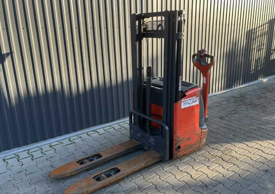 Linde L12L - Istif makinası: fotoğraf 1 Linde L12L - Istif makinası: fotoğraf 1