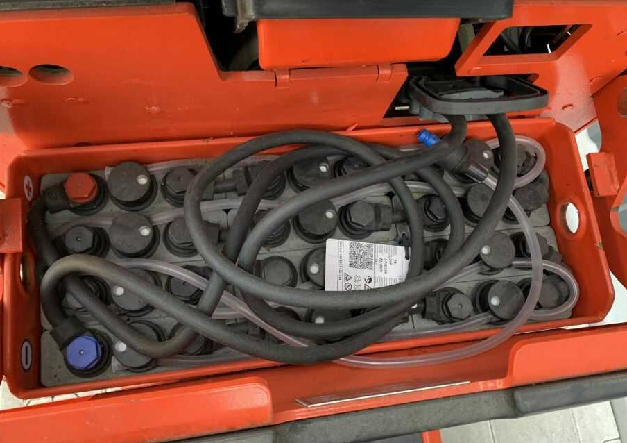 Linde P20 - Akülü çekici: fotoğraf 3 Linde P20 - Akülü çekici: fotoğraf 3