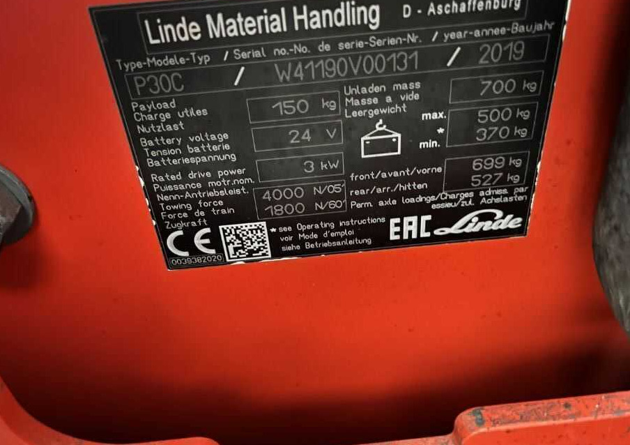 Linde P30C - Akülü çekici: fotoğraf 2 Linde P30C - Akülü çekici: fotoğraf 2