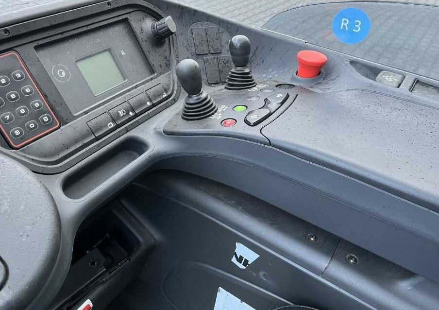 Linde R14HD-01 - Reach truck: fotoğraf 5 Linde R14HD-01 - Reach truck: fotoğraf 5