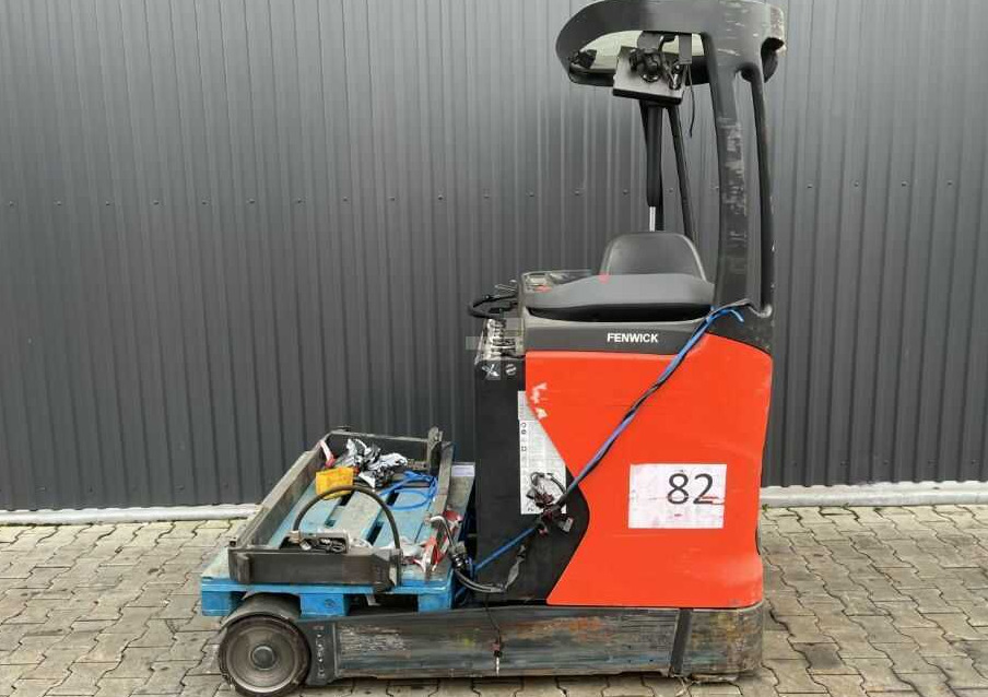 Linde R16HD-01 - Reach truck: fotoğraf 2 Linde R16HD-01 - Reach truck: fotoğraf 2