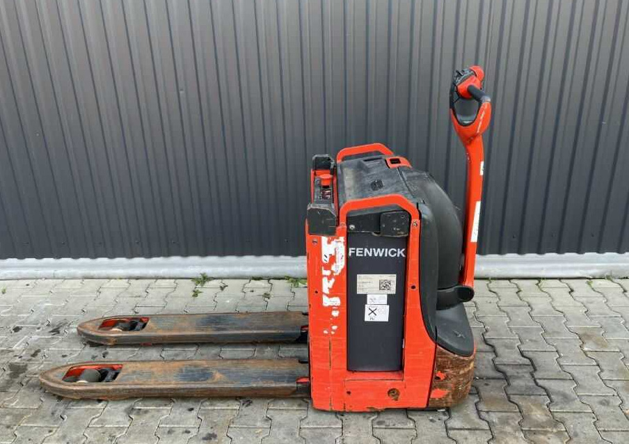 Linde T16L - Kullanılan transpalet: fotoğraf 2 Linde T16L - Kullanılan transpalet: fotoğraf 2