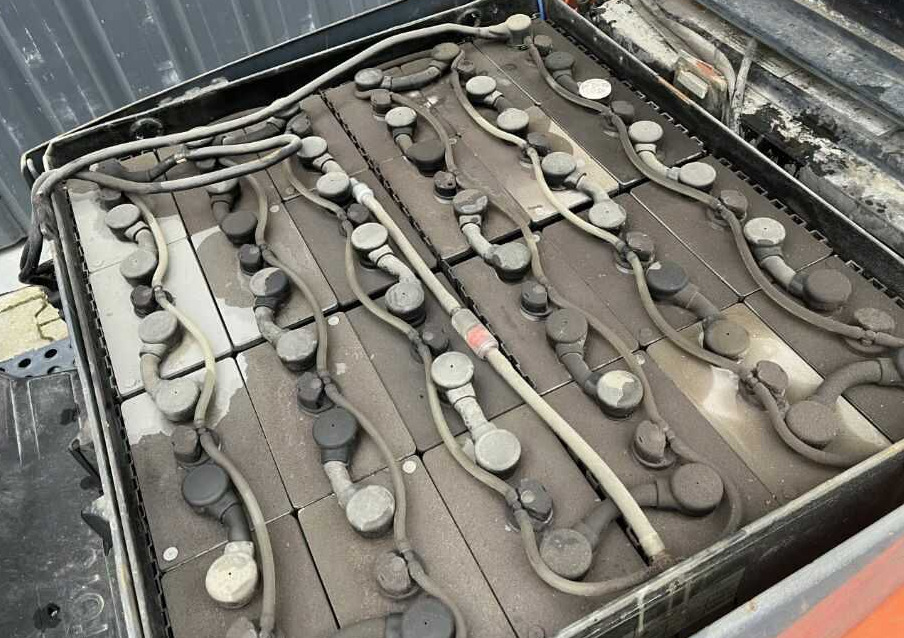 Toyota 8FBET18 - Elektrikli forklift: fotoğraf 5 Toyota 8FBET18 - Elektrikli forklift: fotoğraf 5