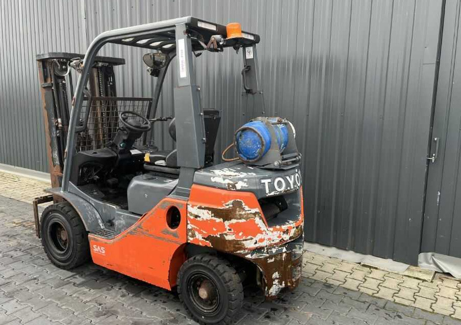 Toyota 8FGF20 - LPG forklift: fotoğraf 3 Toyota 8FGF20 - LPG forklift: fotoğraf 3