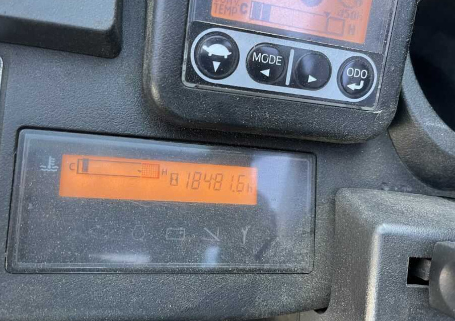 Toyota 8FGJF35 - LPG forklift: fotoğraf 5 Toyota 8FGJF35 - LPG forklift: fotoğraf 5