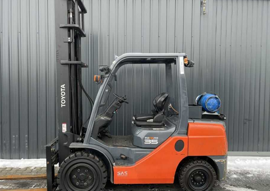 Toyota 8FGJF35 - Elektrikli forklift: fotoğraf 2 Toyota 8FGJF35 - Elektrikli forklift: fotoğraf 2