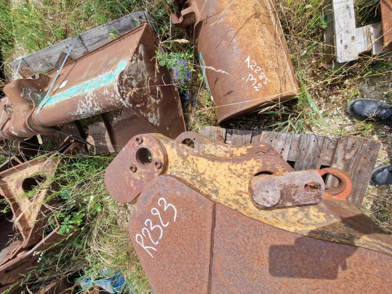 CASE 688 - Ekskavatör kovası - İş makinaları: fotoğraf 5 CASE 688 - Ekskavatör kovası - İş makinaları: fotoğraf 5