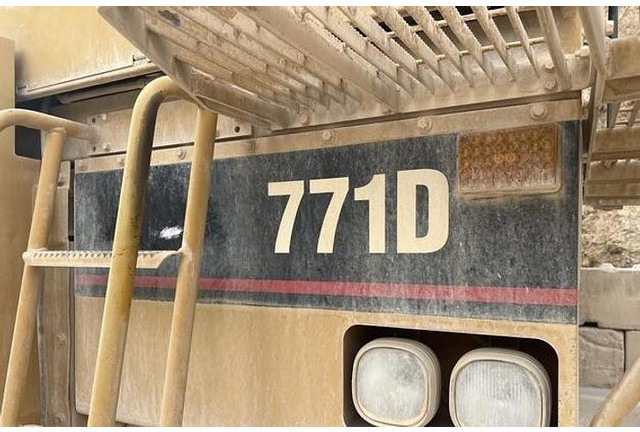 Caterpillar 771D - Rijit kamyonu: fotoğraf 5 Caterpillar 771D - Rijit kamyonu: fotoğraf 5