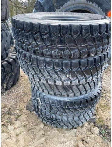 DUNLOP 12.00R20 SP931 - Lastikler ve jantlar: fotoğraf 1 DUNLOP 12.00R20 SP931 - Lastikler ve jantlar: fotoğraf 1