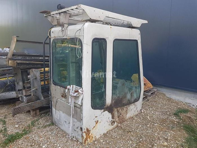 Liebherr A904 R904 A914 R914 A924 R924 A934 R934 A944 R944 A954 R954 - - Kabin ve iç mekan: fotoğraf 1 Liebherr A904 R904 A914 R914 A924 R924 A934 R934 A944 R944 A954 R954 - - Kabin ve iç mekan: fotoğraf 1