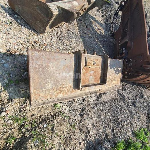 Mecalac 8MCR - Kova: fotoğraf 5 Mecalac 8MCR - Kova: fotoğraf 5