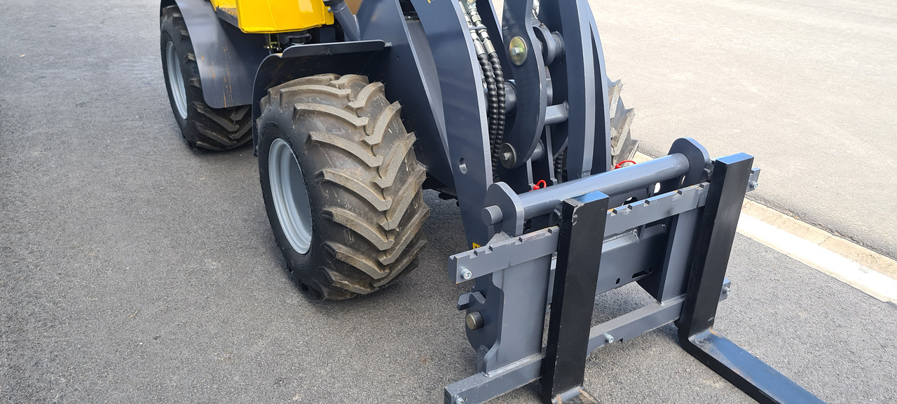 Yeni Belden kırmalı yükleyici Eurotrac W11 Radlader Hoflader: fotoğraf 9