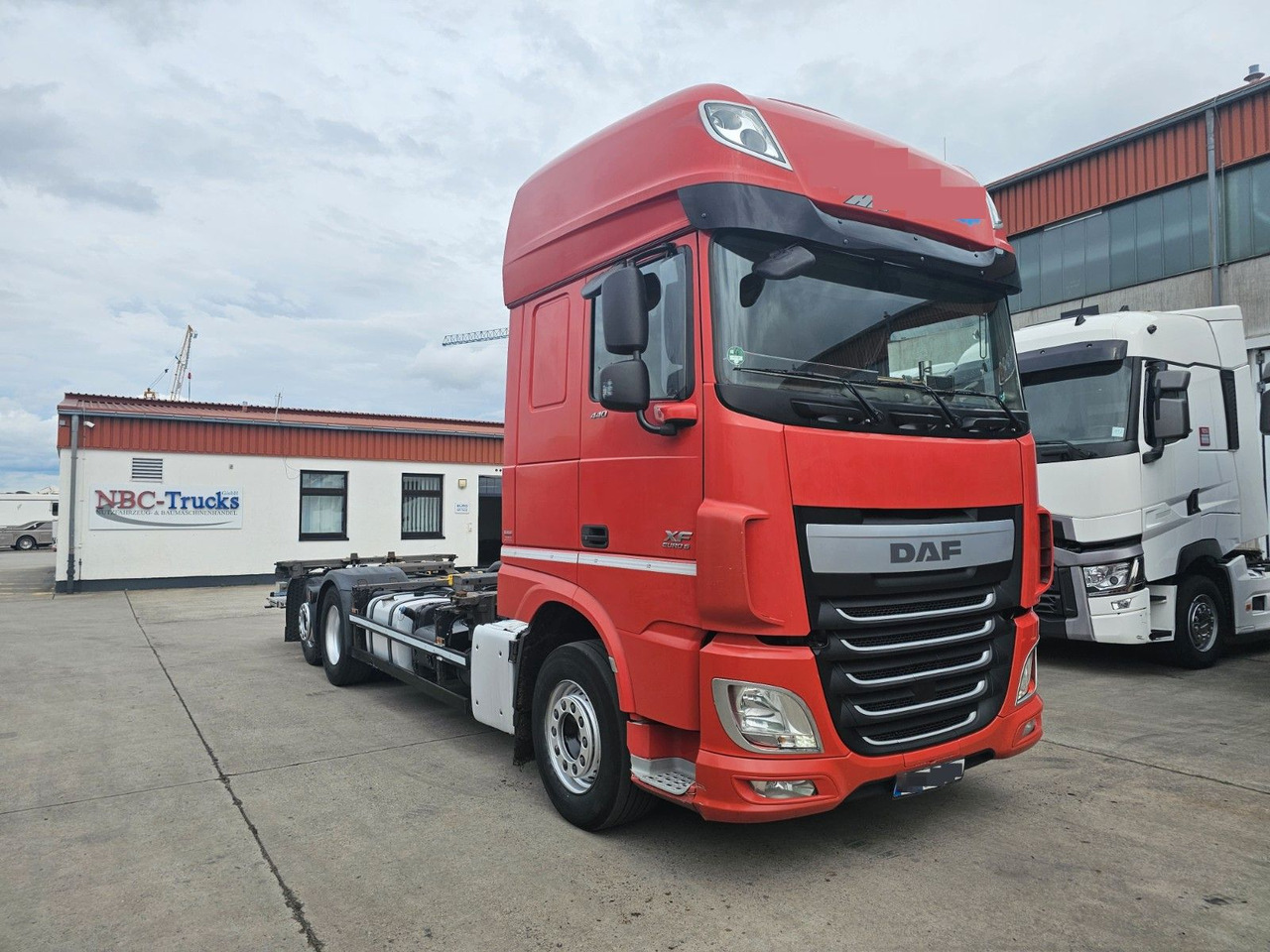 DAF XF 440 FAR * MUTLI * 2X TANK * RETARDER * STANDH - Konteynır taşıyıcı/ Yedek karoser kamyon: fotoğraf 3 DAF XF 440 FAR * MUTLI * 2X TANK * RETARDER * STANDH - Konteynır taşıyıcı/ Yedek karoser kamyon: fotoğraf 3