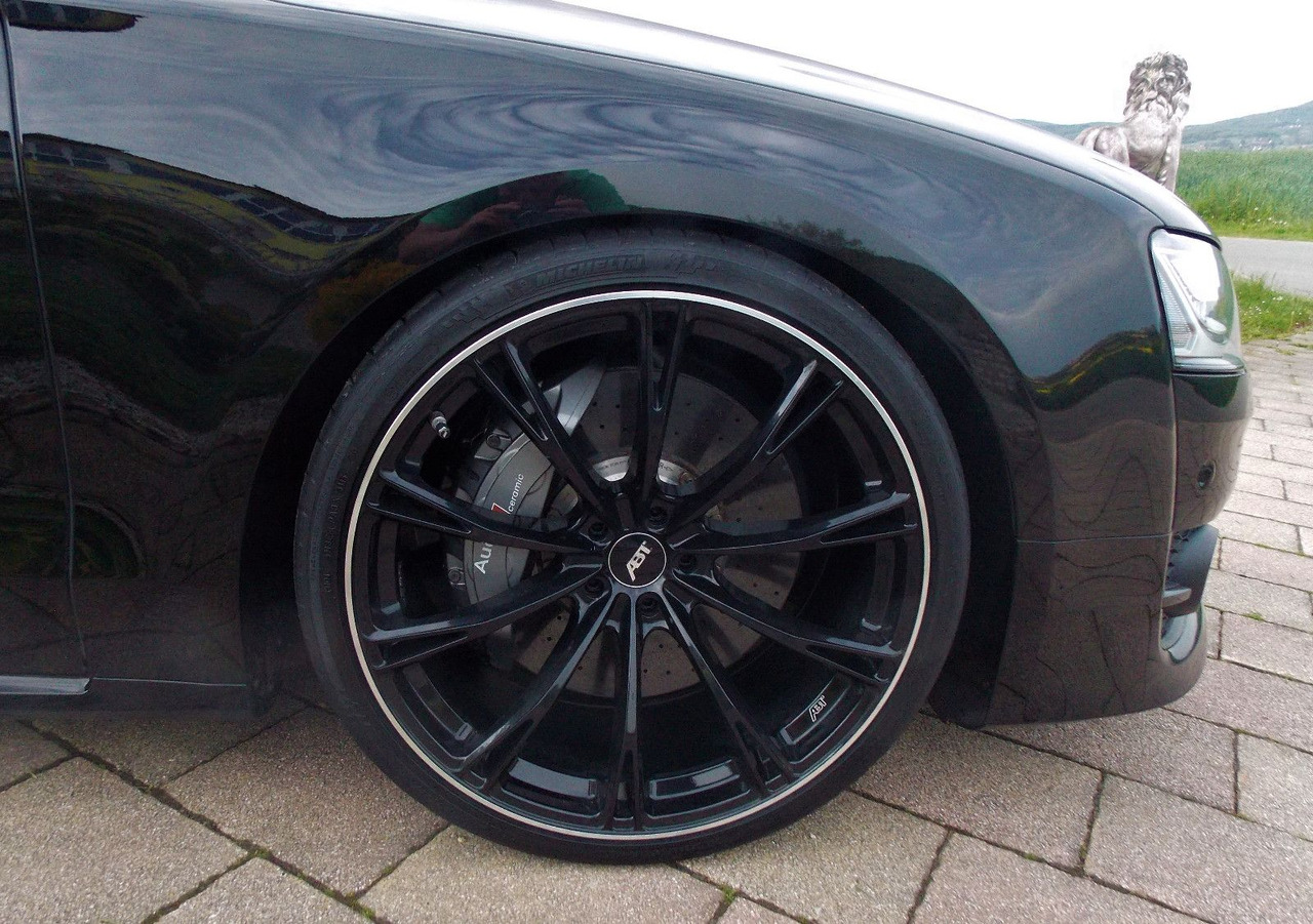 Audi S8 plus original ABT 519kW 320km/h mit 22 Zoll - Sedan araba: fotoğraf 5 Audi S8 plus original ABT 519kW 320km/h mit 22 Zoll - Sedan araba: fotoğraf 5